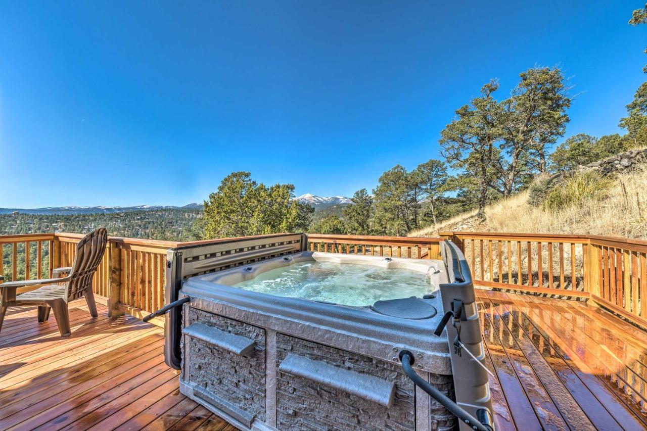 Mountains Majesty Cabin With Hot Tub And Mtn Views! Villa Ruidoso Eksteriør billede